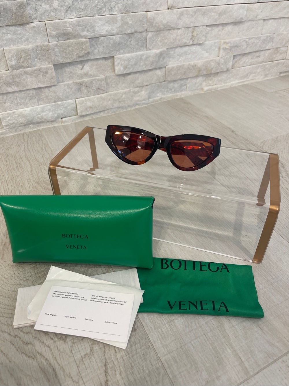 Bottega Veneta Tortoiseshell Brown Cat-Eye Sunglasses